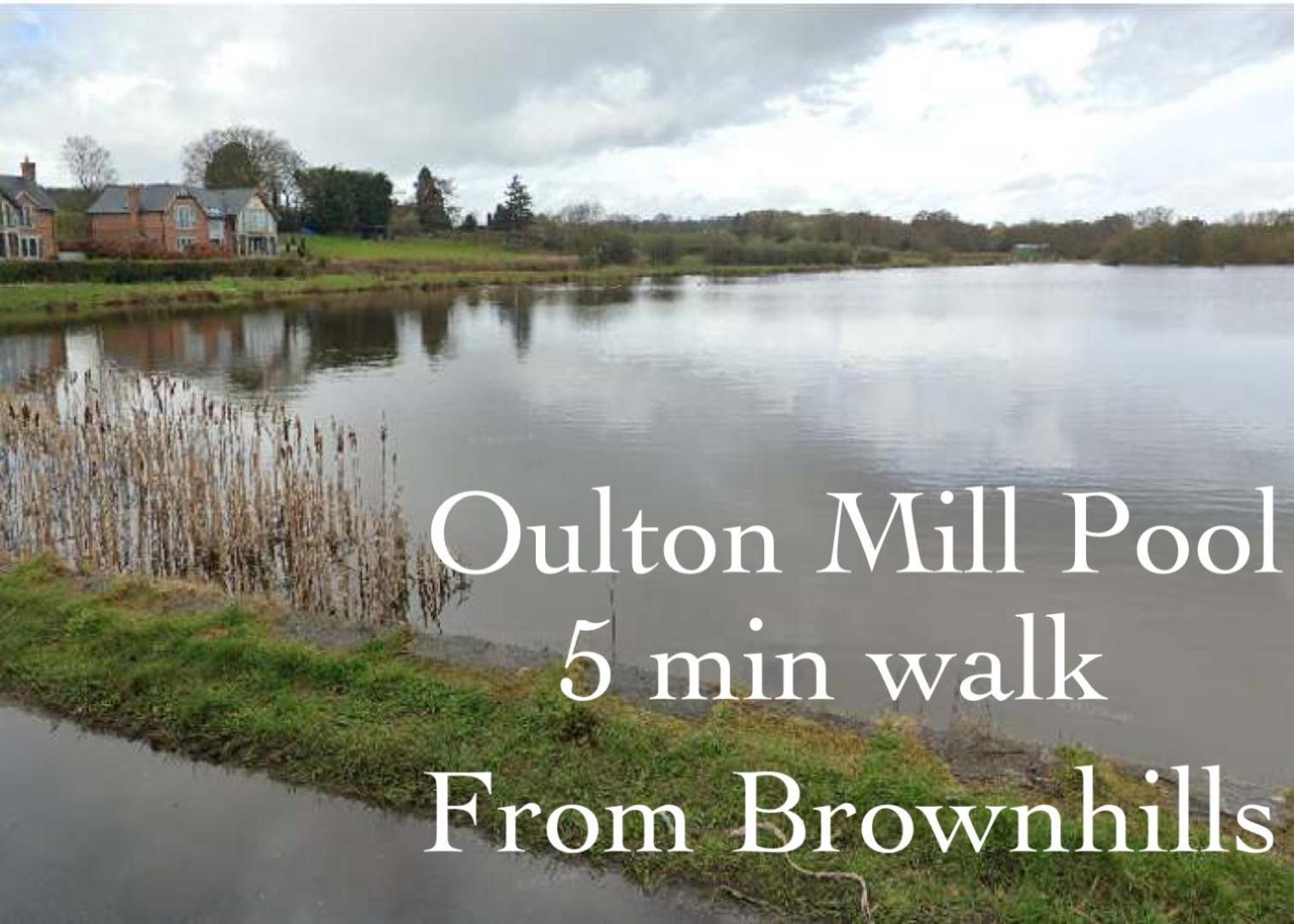 Brownhills Villa Eaton  ภายนอก รูปภาพ