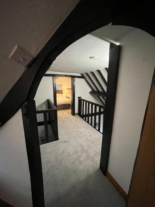 Brownhills Villa Eaton  ภายนอก รูปภาพ