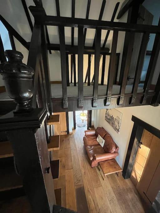 Brownhills Villa Eaton  ภายนอก รูปภาพ